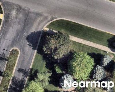 3 Bed 3 Bath Preforeclosure Property in Dyer, IN 46311 - Swan Dr # 2e