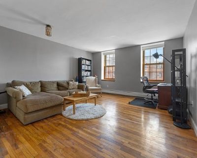 1 Bedroom 1BA 565 ft Condominium For Sale in CHELSEA, MA