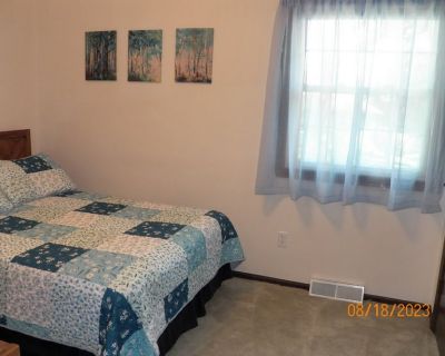 $750 per month room to rent in East Independence