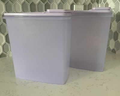 Tupperware cereal containers, set of 2