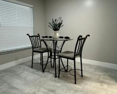 2 Bedroom 2BA 1008 ft Mobile Home For Rent in West Palm Beach, FL