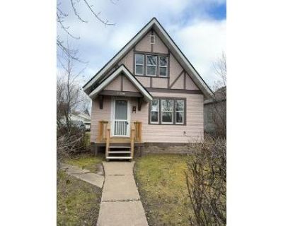 3 Bed 2 Bath Foreclosure Property in Hibbing, MN 55746 - 5th Ave W