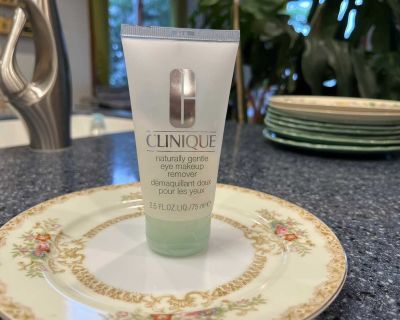 Clinique eye makeup remover 1/2 gone