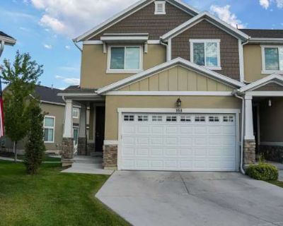 3 Bedroom 2.5BA 2415 ft Apartment For Rent in Orem, UT