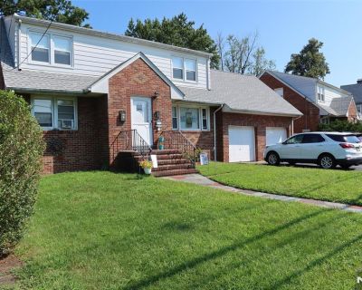 2 Bedroom 1BA Single Family House For Rent in Saddle Brook, NJ