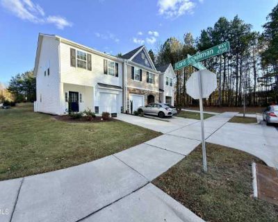 3 Bedroom 2.5BA 1601 ft Apartment For Rent in Wake County, NC