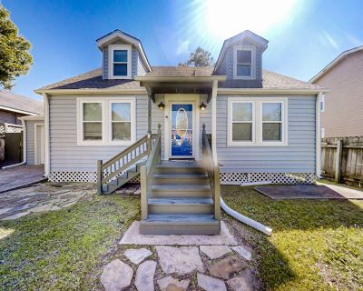 3 Bedroom 2 baths Dog-friendly 4.64 11 reviews What our guests are saying... AI-generated...