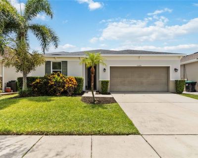 4 Bedroom 2BA 1983 ft Single Family House For Sale in Orlando, FL