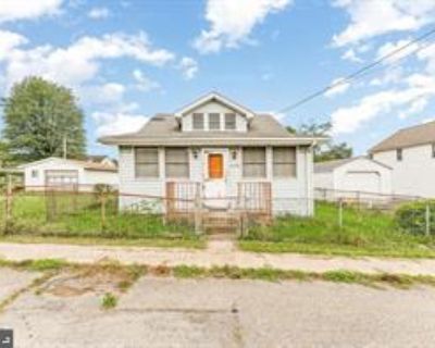 2 Bedroom 1BA 1364 ft Single Family House For Sale in Chesapeake Beach, MD