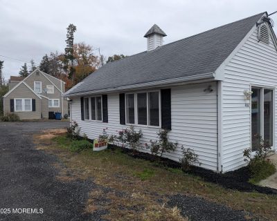Commercial Property For Rent in Waretown, NJ