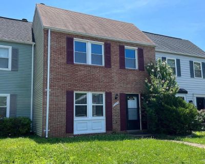 3 Bedroom 2BA 1100 ft Townhouse For Sale in Manassas Park, VA
