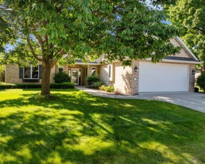 3 Bedroom 4BA 3162 ft Single Family Home For Sale in MENASHA, WI
