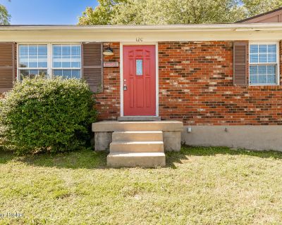 3 Bedroom 1BA 1050 ft Apartment For Rent in La Grange, KY