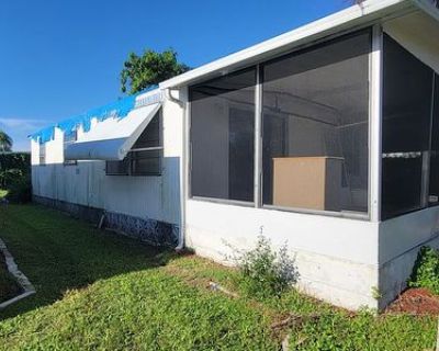 2 Bedroom 2BA 864 ft housing/for-sale/mobile-homes For Sale in Venice, FL