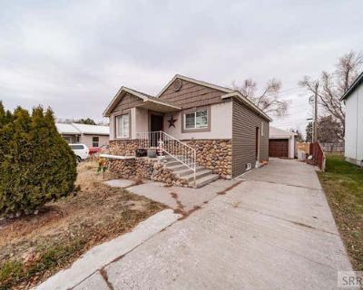 4 Bedroom 2BA 1778 ft Single Family Home For Sale in IDAHO FALLS, ID