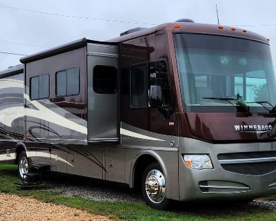 2014 Winnebago Sightseer 35G