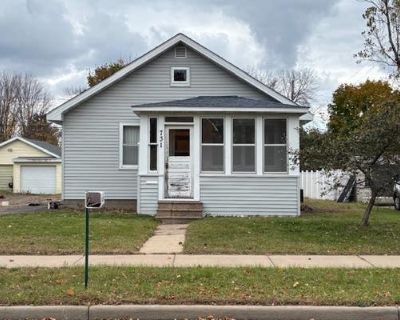 3 Bedroom 1BA 1260 ft Single Family Home For Sale in EAU CLAIRE, WI