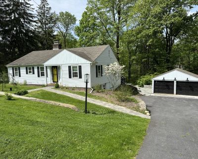 3 Bedroom 2BA 1658 ft Apartment For Rent in Litchfield, CT