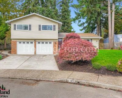 Bright, Modern, and Ready to Welcome You Home! ** NEW PRICE at $2,950!. image_url. In unit laundry Patio / balcony Dishwasher Pet friendly Garage Stainless steel Unit Amenities air conditioning carpet dishwasher fireplace garbage disposal in unit laundry microwave patio / balcony range refrigerator stainless steel Property Amenities concierge parking playground garage cats allowed dogs allowed....