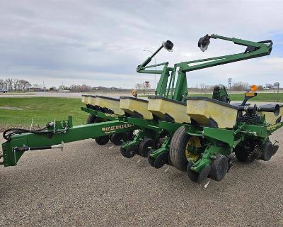 John Deere 1760