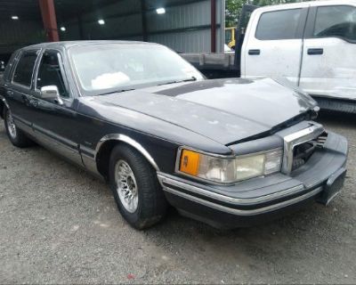 Salvage Gray 1994 Lincoln Town Car