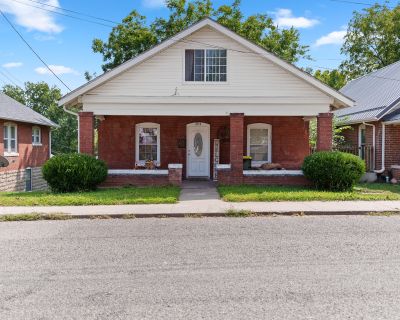 3 Bedroom 1BA 1375 ft Single Family House For Sale in Boonville, MO