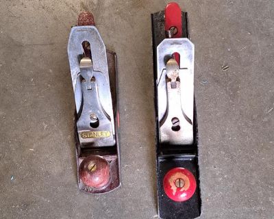 $25.00 & $40.00 #4 & #5 Stanley Bailey & Hoppe hand planes. (171 5)