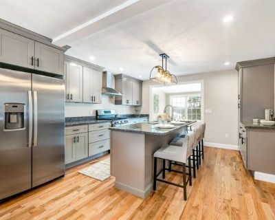 98 Brook Hl. Will available for rent 12/01/2025. Brook Hill is one of Meredith's newest premier development and will not disappoint. The quality of the build can easily be seen throughout. Cathedral ceilings and bright sunlight shine down into the living room. The open concept has hardwood floors throughout the main level. Sliders from the sunroom open up to the deck. The kitchen offers granite...