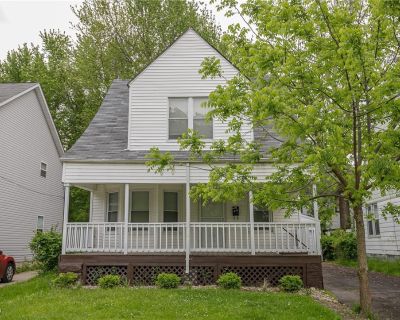 3 Bedroom 1BA 1194 ft Single Family House For Sale in Cleveland, OH