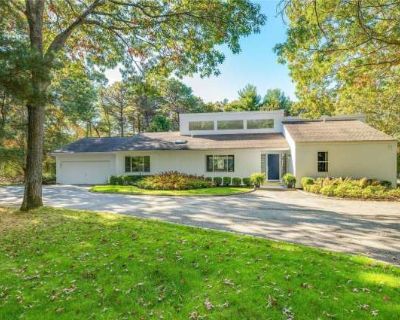 4 Bedroom 4BA 0 ft Apartment For Rent in East Quogue, NY