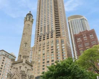 2 Bedroom 3BA 2000 ft Condominium For Sale in CHICAGO, IL