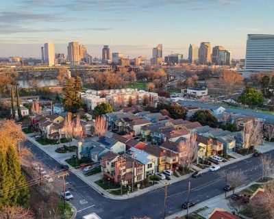 Total rooms: 2. Deposit: $1,200.00 * Utilities included?: No * Fees apply?: No. References are not required. No preference. Non-smoking. Not for couples. Furnishings: Unfurnished * Parking: Yes * Garage: Yes * Yard/patio: Yes * Balcony/roof terrace: No * Disabled access: No * Living room: shared * Broadband included: Yes. Availability Available Dec 05 2025 Minimum term 12 months Maximum term No...