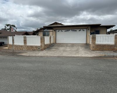 4 Bedroom 2BA 2104 ft House For Rent in Mililani, HI