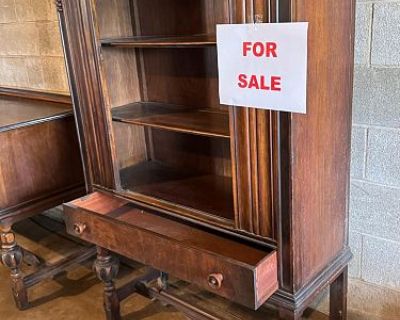 Fall Garage Sale +++ Everything must go +++