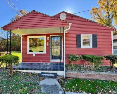 3 Bedroom 1BA 0 ft Pet-Friendly Apartment For Rent in Huntington, WV