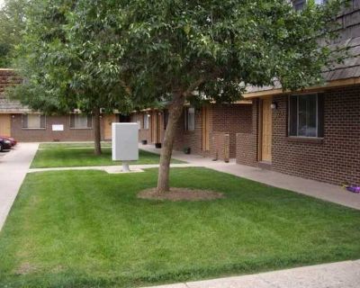 1726 East 16th Street. image_url. On-site laundry Patio / balcony Dishwasher Pet friendly Parking Courtyard Unit Amenities dishwasher oven patio / balcony range refrigerator Property Amenities cats allowed dogs allowed pet friendly courtyard on-site laundry parking. Pets allowed. 2 Bedroom. 1.5 Bathroom. 900 ft