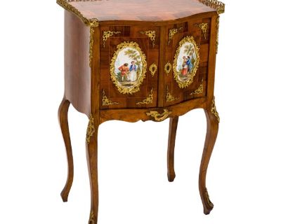 Late 20th Century French Style Commode