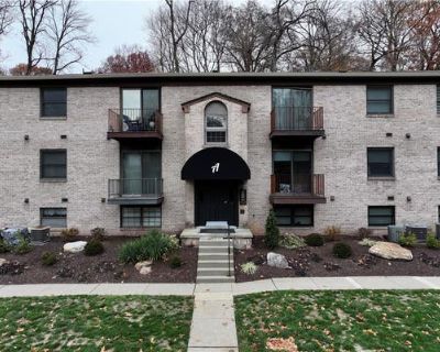 2 Bedroom 1BA 979 ft Condominium For Sale in PITTSBURGH, PA