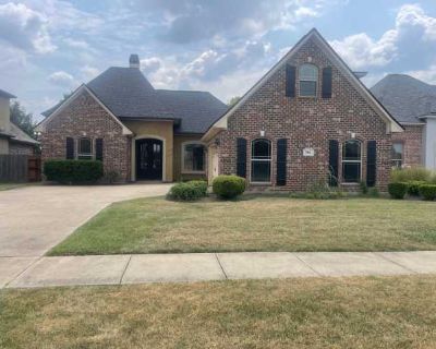 4 Bedroom 3BA 2046 ft Pet-Friendly Apartment For Rent in Bossier County, LA