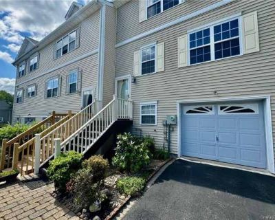 3 Bedroom 3BA 1540 ft Townhouse For Rent in Middletown, NY