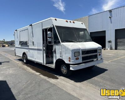 2001 Ford Econoline Food Truck w/ New 2024 Kitchen Buildout Loaded Mobile Food Unit