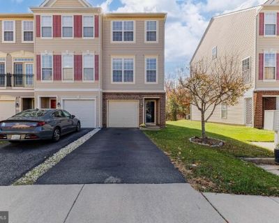 15687 John Diskin Cir. This beautiful townhouse has everything you need in a dream home. The 3 bed and 3.5 bath townhome features an open floor plan paired with a spacious kitchen and easy deck access. The first level includes a full bed/bath with access to the covered patio. Located in a beautiful community with many amenities such as a pool, tennis courts, playgrounds and walking trails (with...