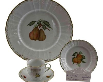 1990’s Vintage/New Old Stock KPM Hand-Painted 4-Piece Place-Setting Gold Rim With Fruit Decoration