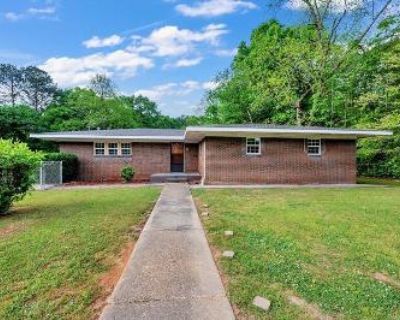 3 Bed 2 Bath Foreclosure Property in Bessemer, AL 35020 - Deadrick St
