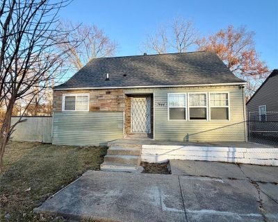 2 Bedroom 1BA 1150 ft Single Family House For Sale in Flint, MI