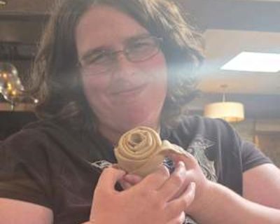 Erin, 38 years, Female. Looking in: Medford, Suffolk County, NY