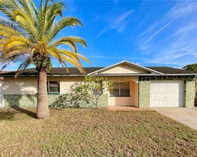 5621 Mirada Dr. ATTRACTIVE WELL MAINTAINED STREET THIS CLEAN 2 BED / 2 FULL INSIDE BATHS AND ALL TILE FLOORING - READY TO RENT TODAY. CONVENIENT LOCATION OFF GRAND BLVD. WHITE VINYL FENCED YARD, SMALL FIRE PIT AND COVERED REAR PATIO. LARGE 1 CAR GARAGE AND DOUBLE WIDE DRIVEWAY , WELL FOR SPRINKLERS AND STORAGE SHELVES IN GARAGE. VACANT AND READY.. 2 Bedroom. 2 Bathroom. 1105 ft