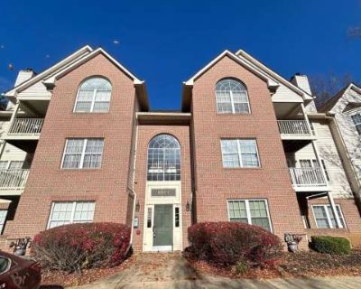 2 Bedroom 2BA 1137 ft Apartment For Rent in Lake Arbor, MD