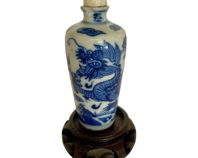 19th Century Chinese Blue & White "Flying Dragon" Snuff Bottle