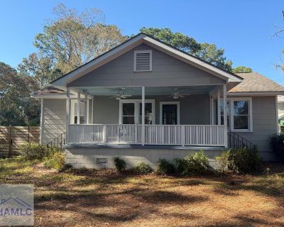 3 Bedroom 1BA 1340 ft Apartment For Rent in Savannah, GA